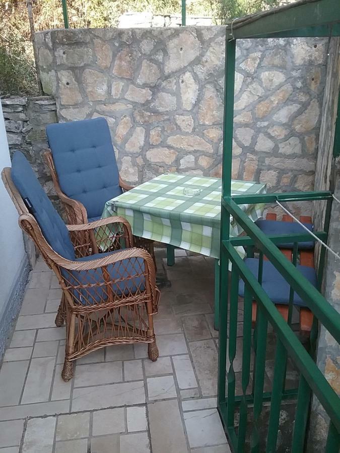 Apartmani Pisac Вис Екстериор снимка